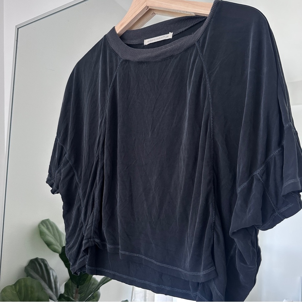 Black Short Sleeve Women's Crop Top